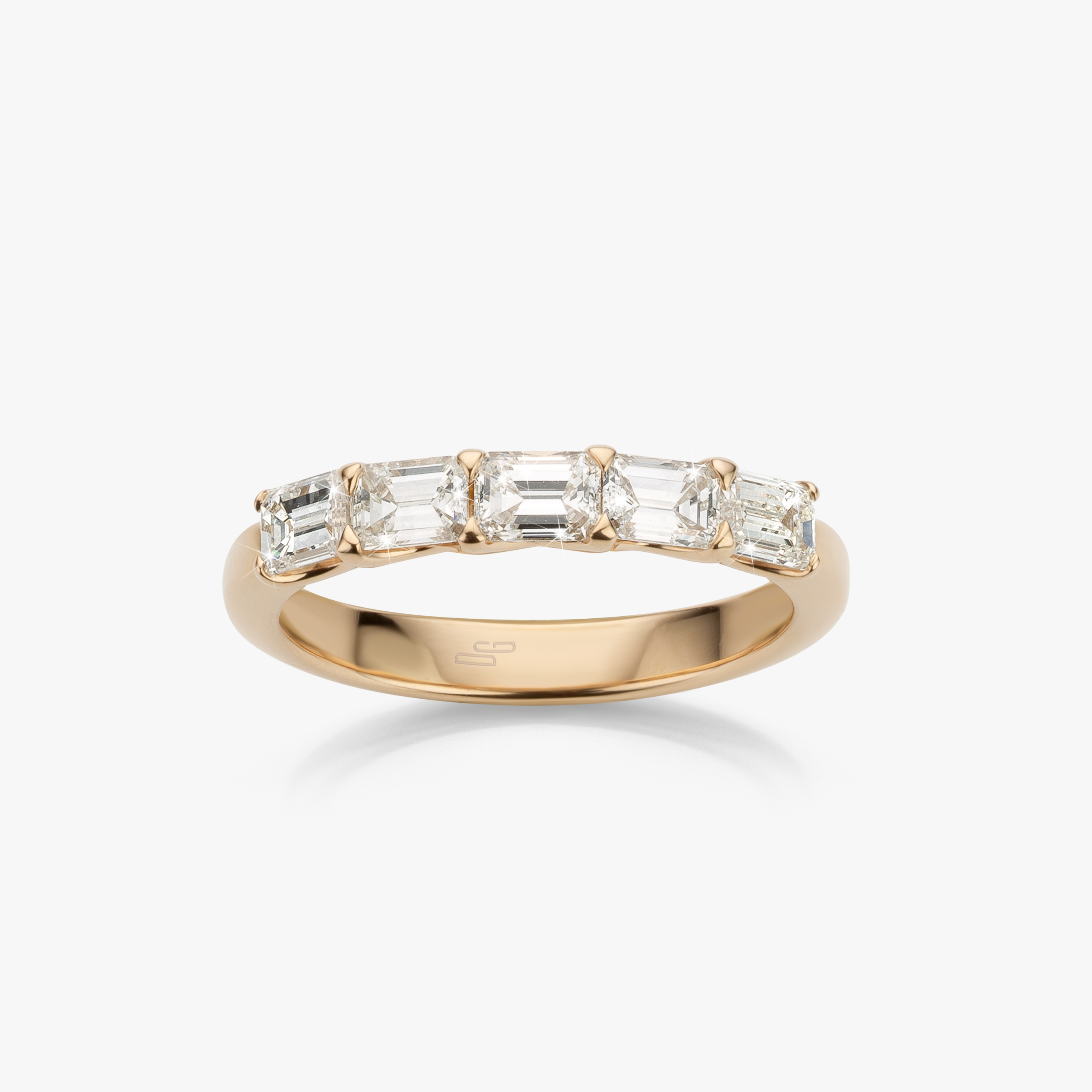 images/maison-de-greef-01-diamonds-dir1-001ba5ba100/dir1.001ba5ba100_maison-de-greef_front.jpg