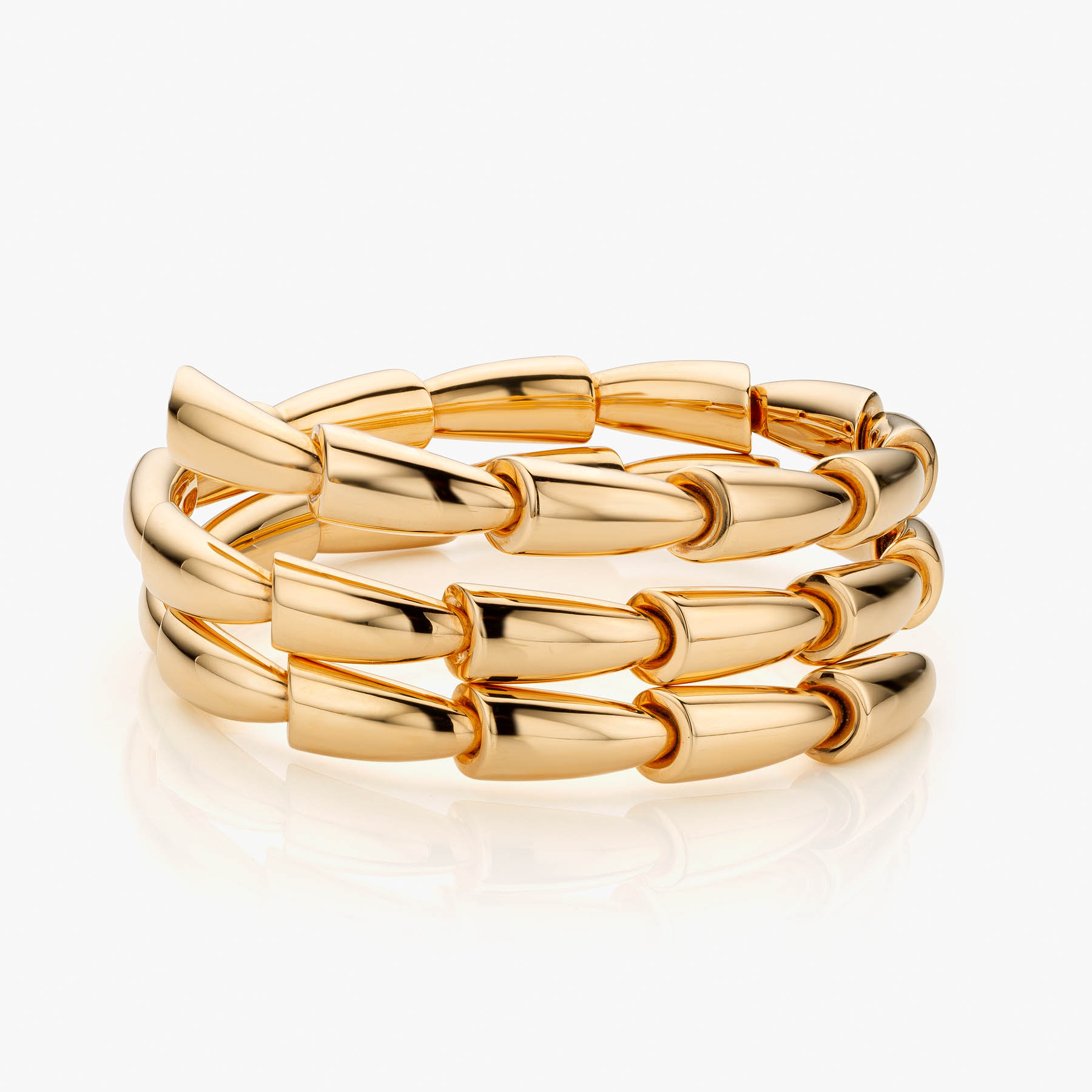 images/vhernier-milano-calla-0n1652br160/maisondegreef_vhernier_calla_whip_gold_front.jpg