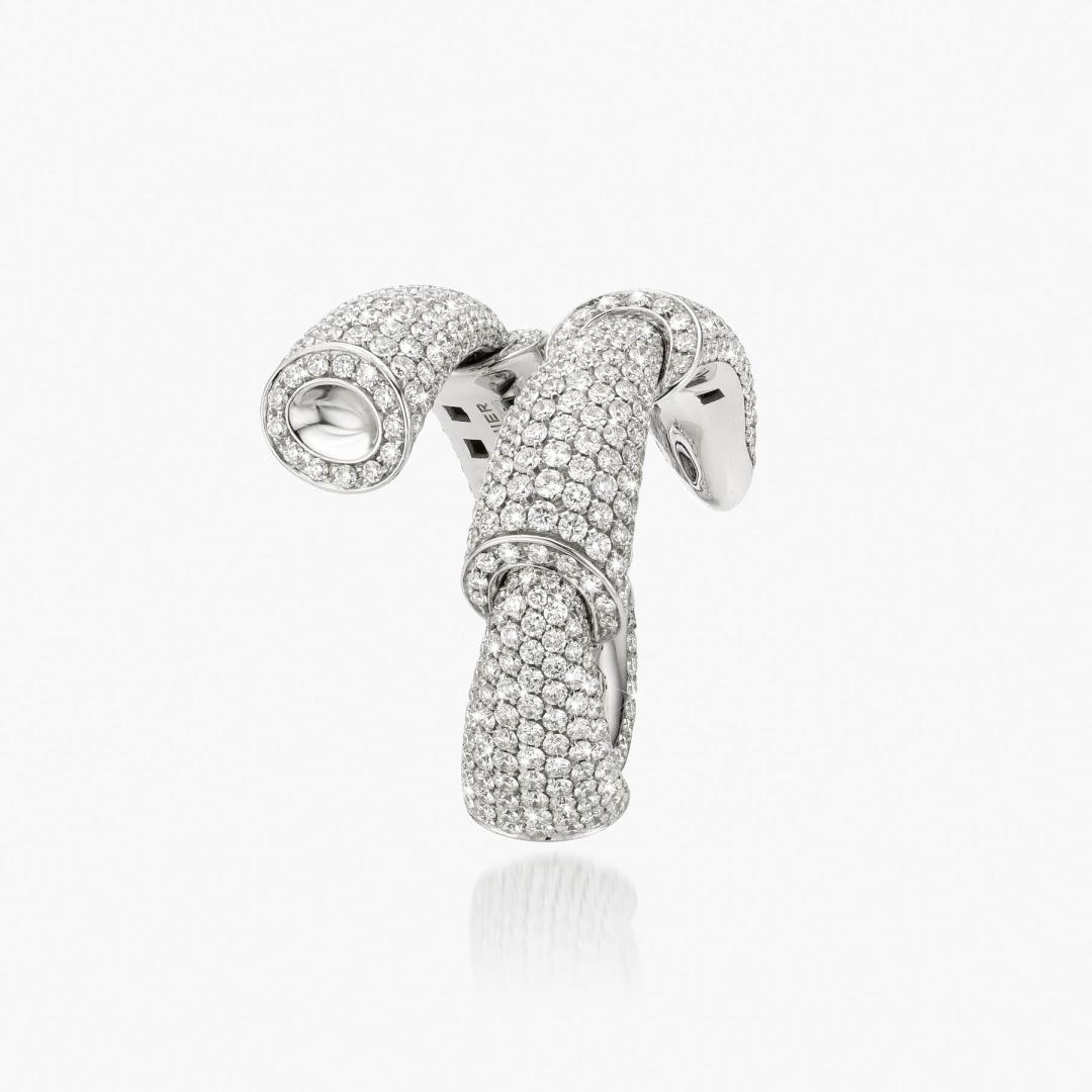 Calla Whip Ring in White Gold and Diamonds made by Vhernier